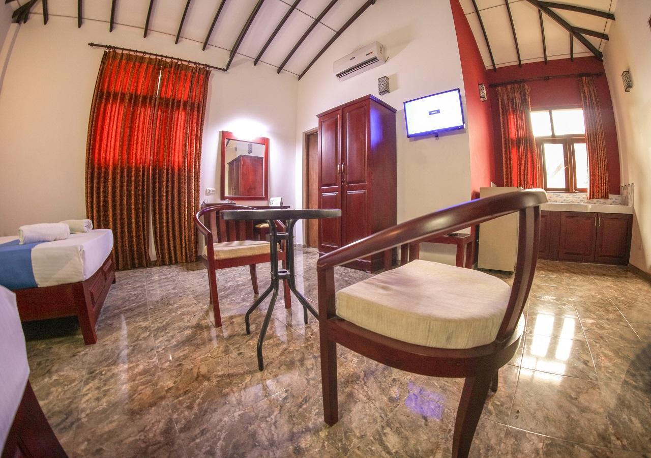 White Rose Beach Resort Marawila Kültér fotó